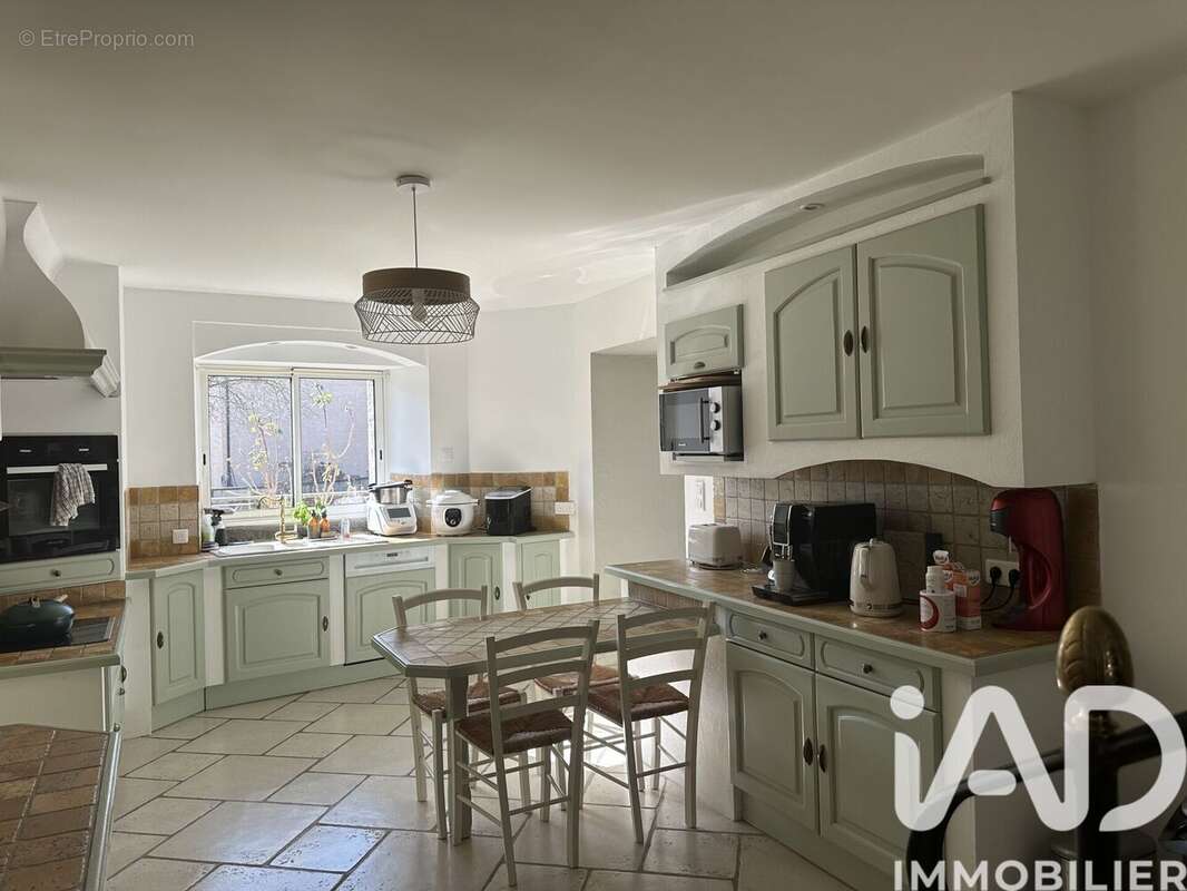 Maison 234 m² à Saint-Diery  - photo 4