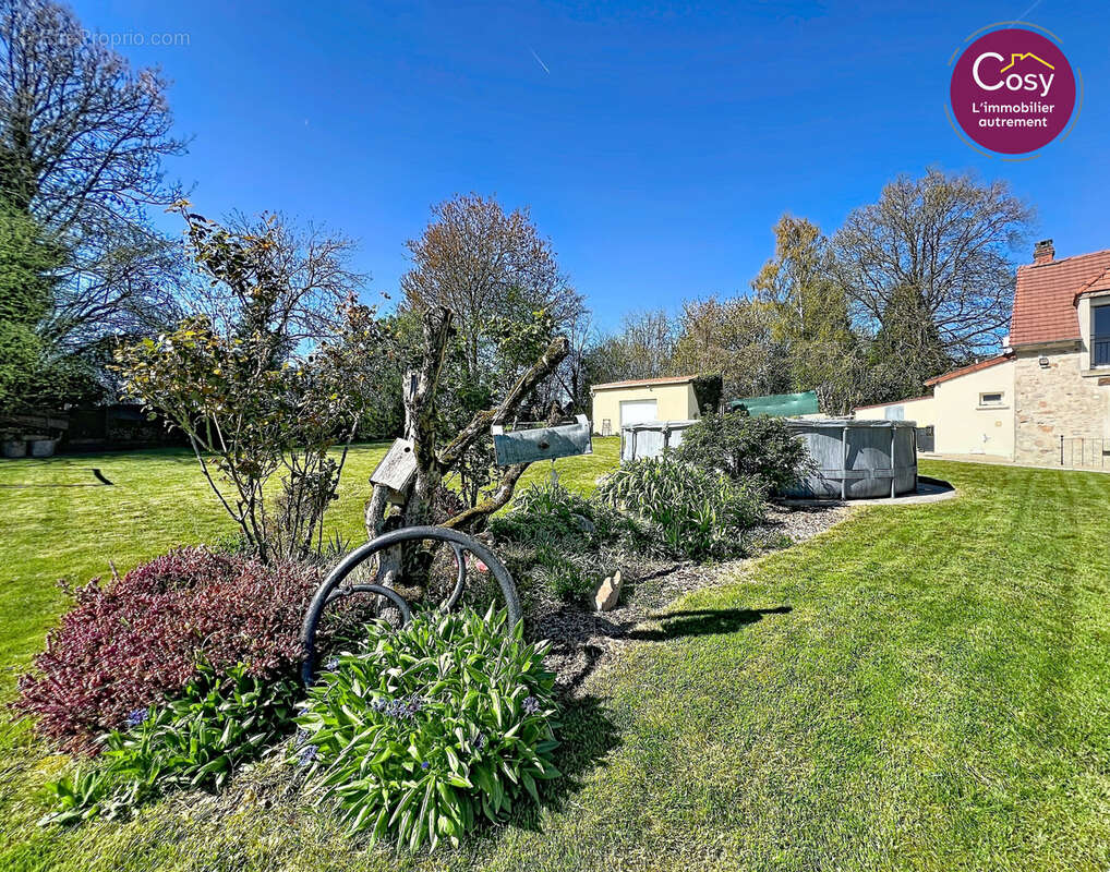 Maison à SAINT-REMY-BLANZY