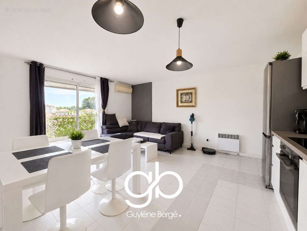 Appartement à LUNEL