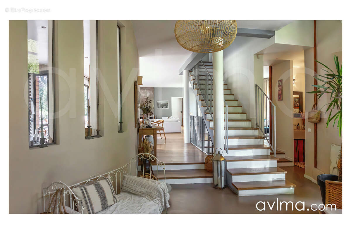 Maison familiale dans un environnement privilégié - photo 2