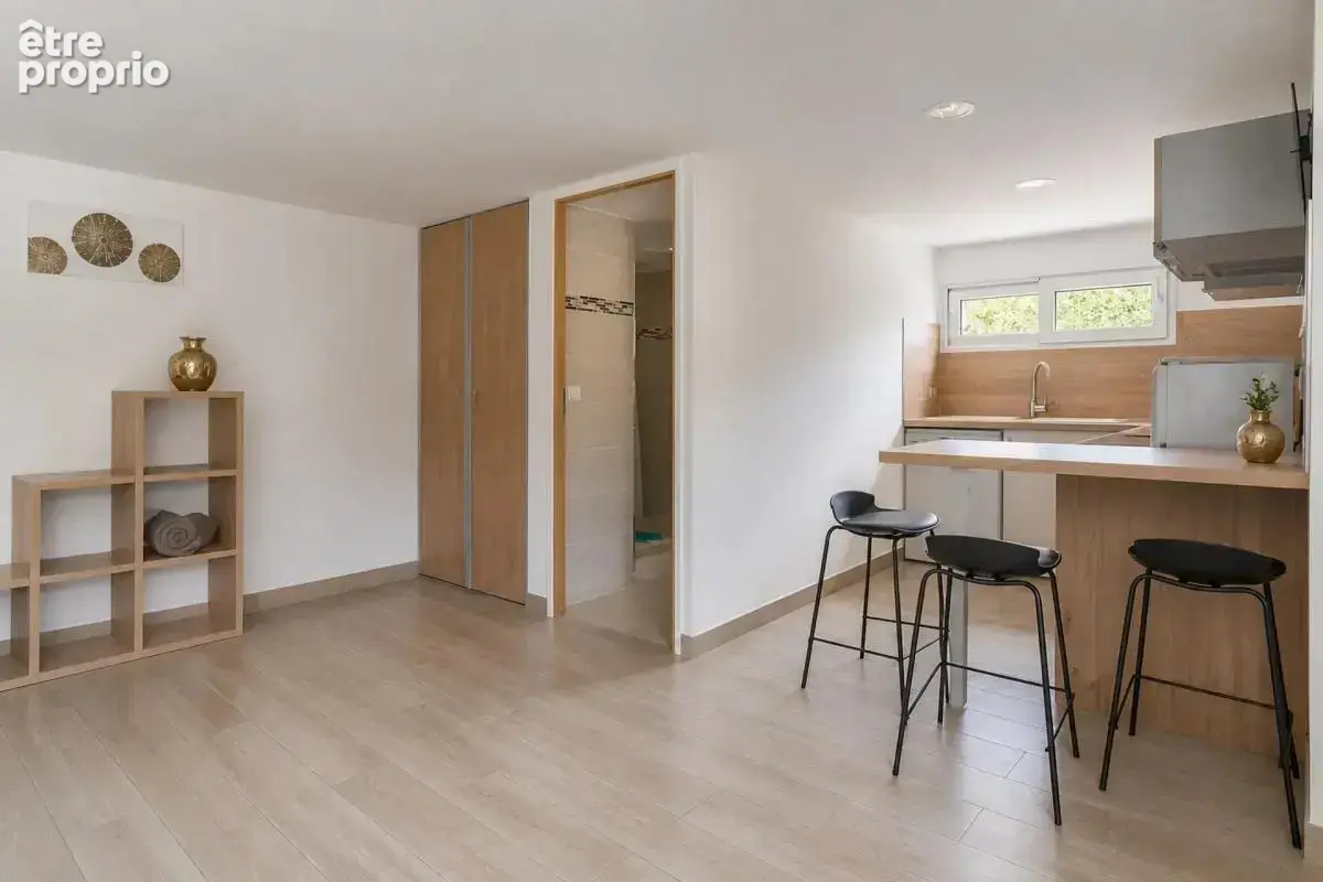 Maison familiale 7 pièces de 250 m² au Mesnil-Saint-Denis avec studio indépendant - photo 15
