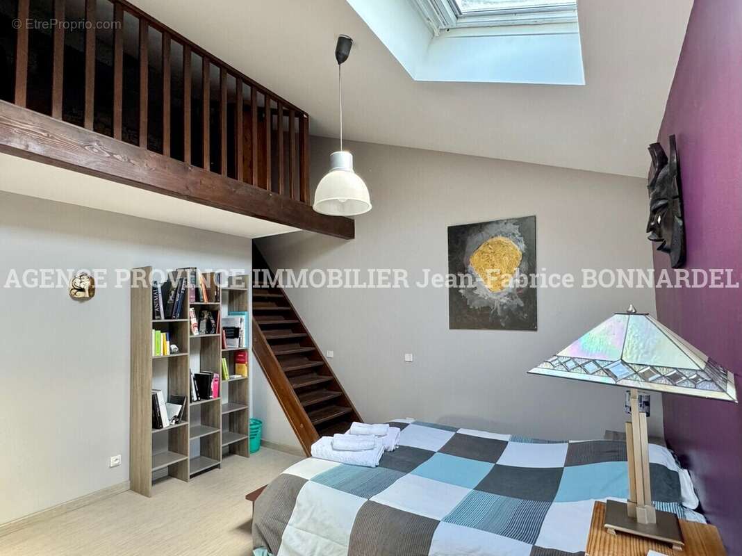 Maison à SAINT-RESTITUT