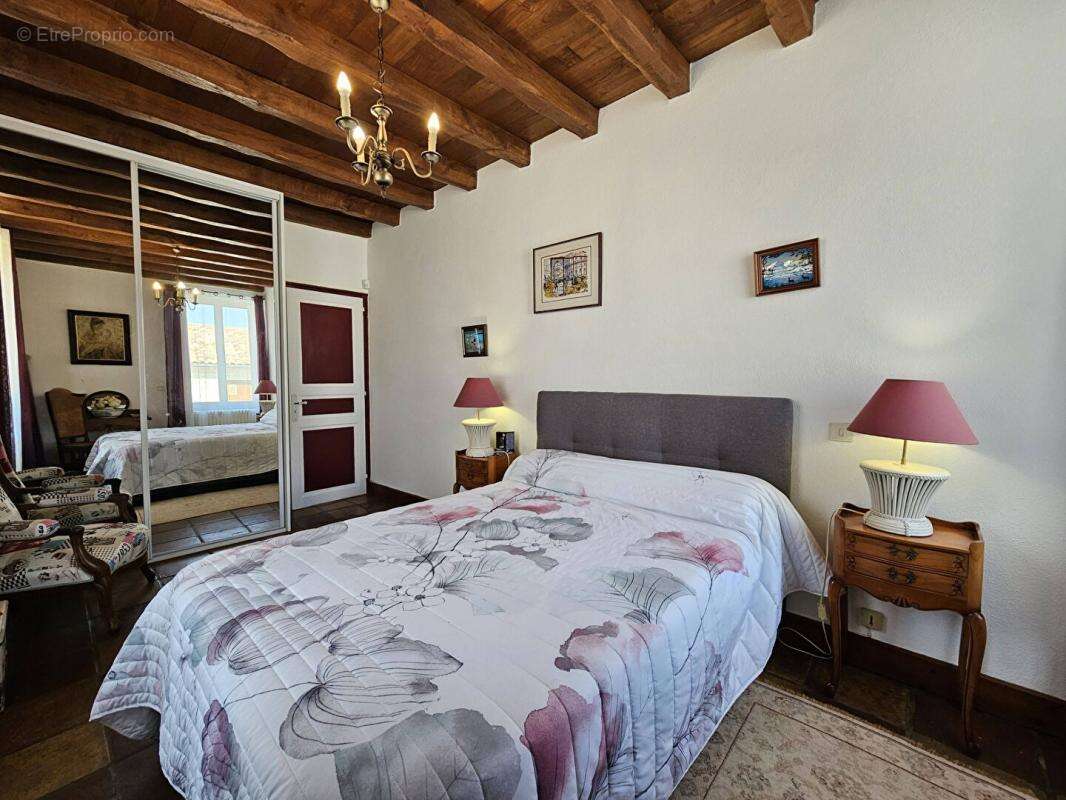 Maison à LAYRAC