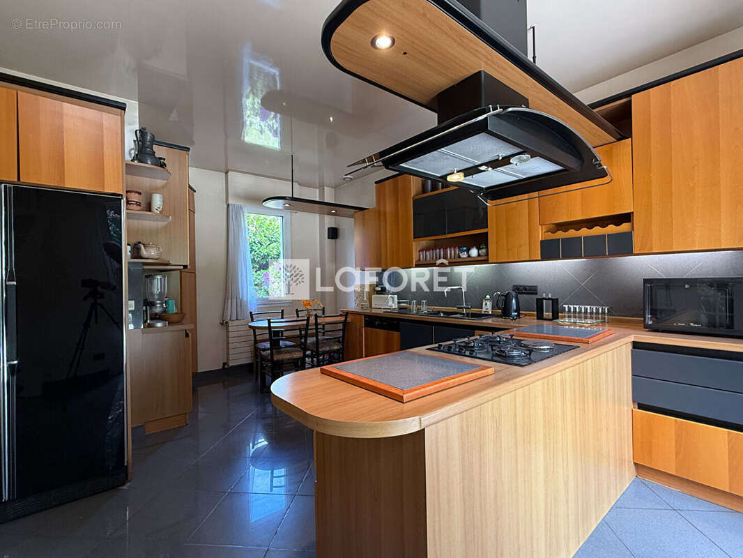 Maison à CHAMPIGNY-SUR-MARNE