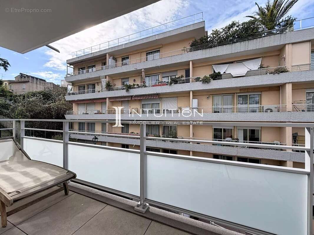 Appartement à LE CANNET