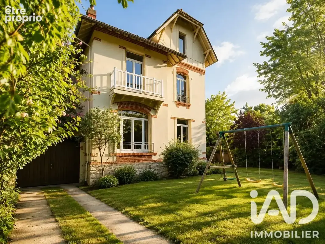 Photo 1 - Maison à SAINT-MAUR-DES-FOSSES