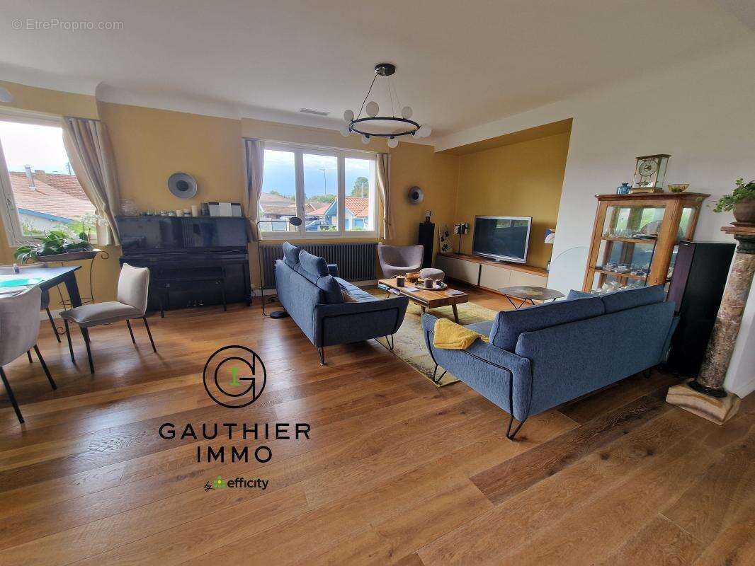 Maison à GUJAN-MESTRAS