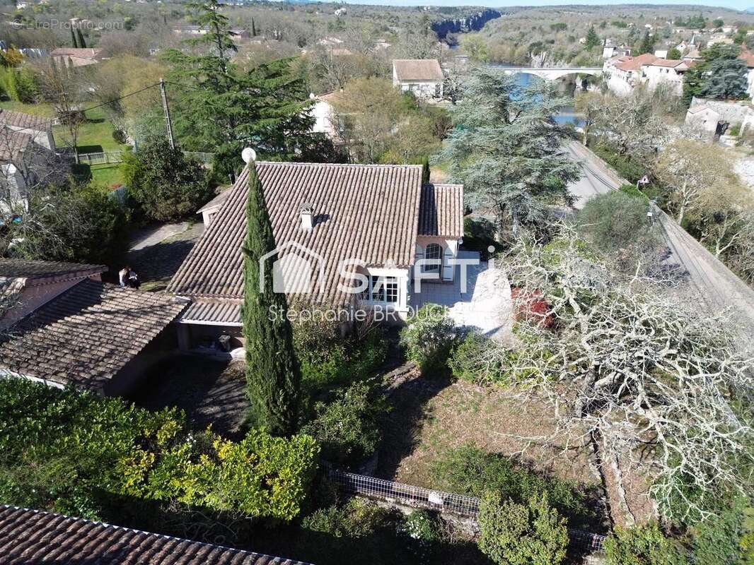 Photo 2 - Maison à LABEAUME