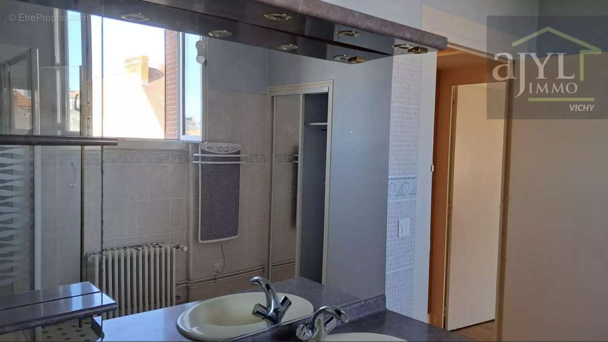 Appartement à VICHY