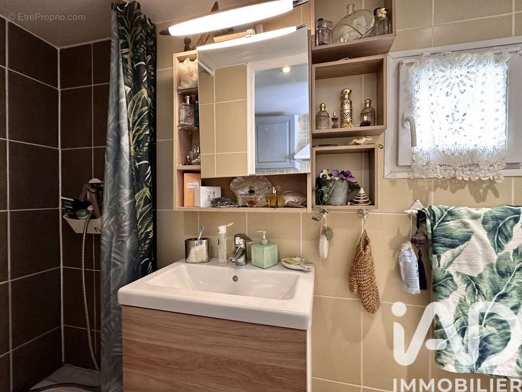 Appartement 61 m² à Sainte-Maxime  - photo 7