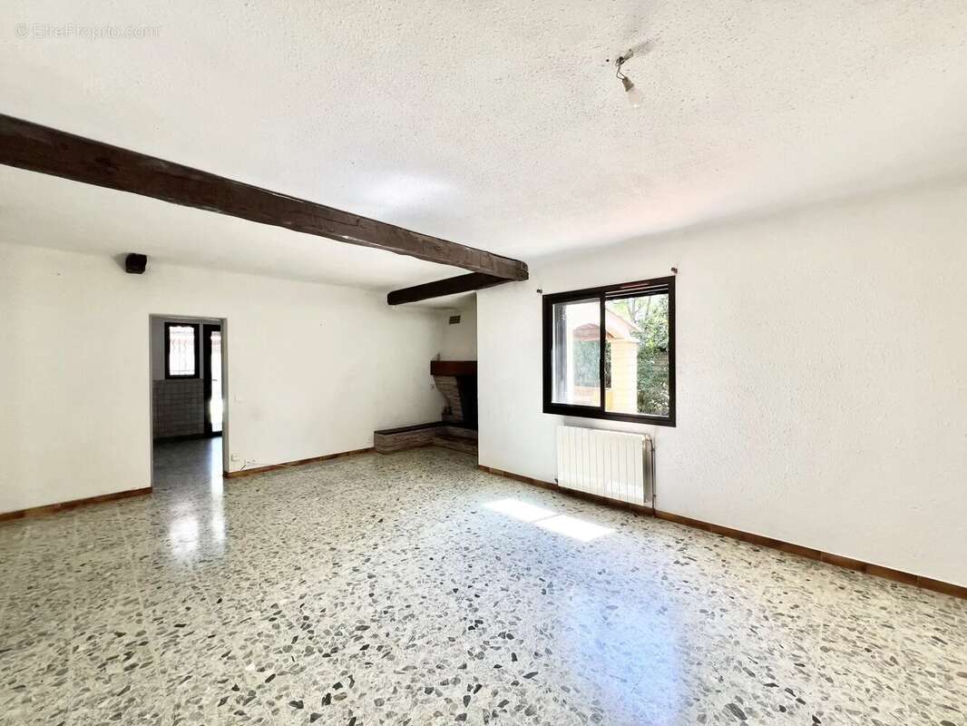 Maison à CAMPS-LA-SOURCE