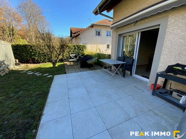 Appartement à CRANVES-SALES