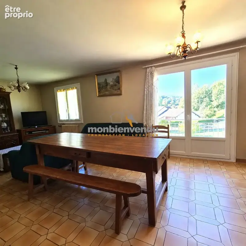 Maison 7 pièces 145 m² à vendre à Vic-Sur-Cere (15800) - photo 5