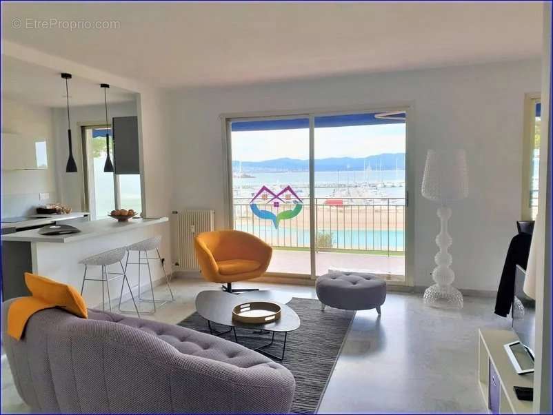 Appartement à SAINT-RAPHAEL