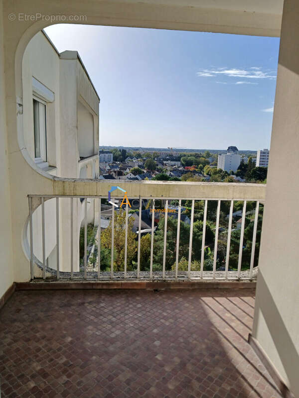 Appartement 79 m² à Orleans  - photo 4