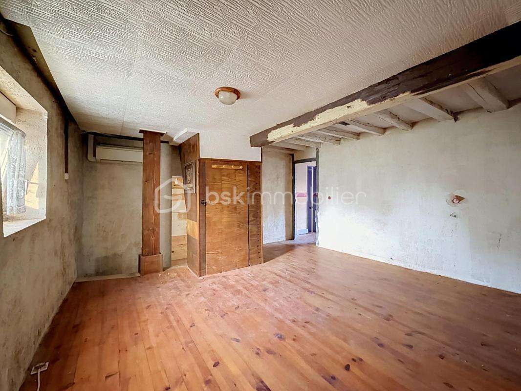 Maison à rénover – 145 m² – Nesles-la-Montagne - photo 10
