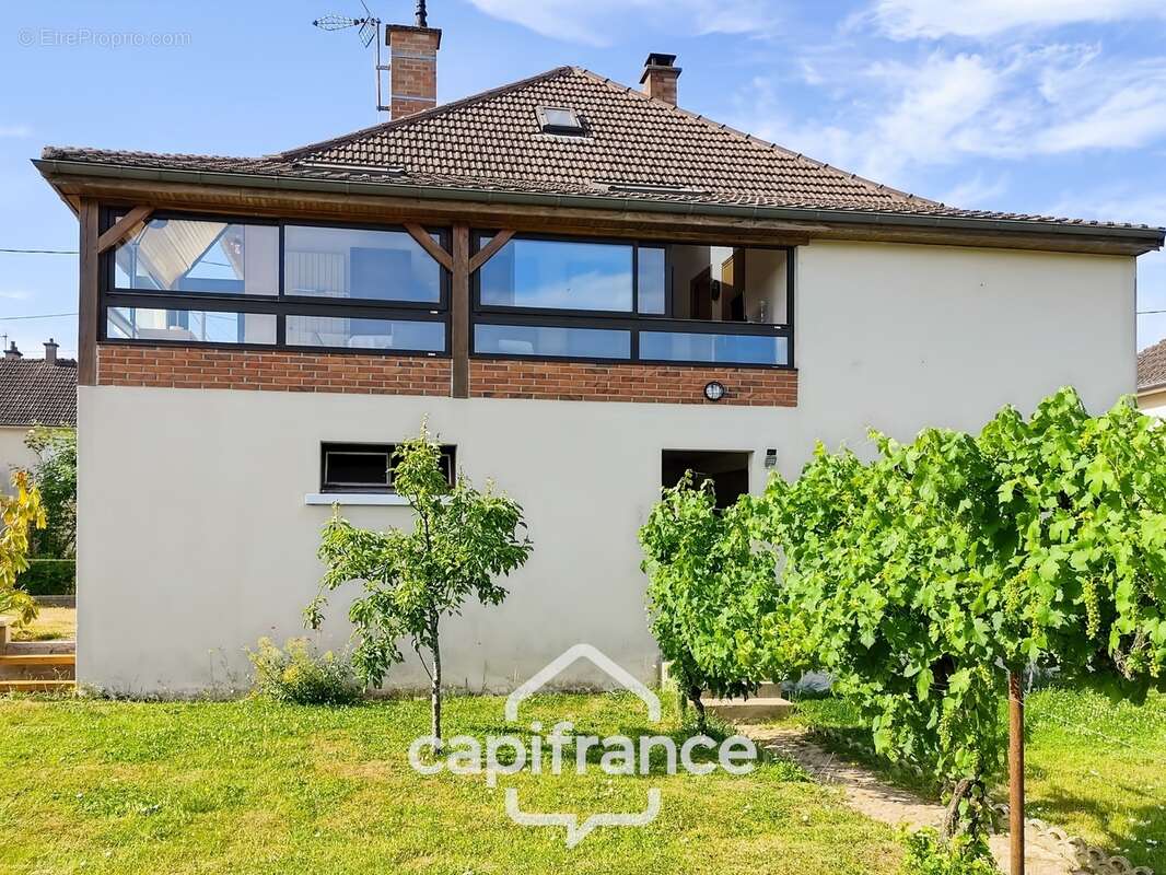 Maison à vendre 5 pièces BESSE SUR BRAYE (72)  -  Terrain 527 m²  - - photo 15
