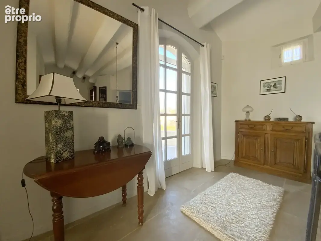 Très belle villa dans un village avec commerces sur un terrain de 3500 m2. - photo 14