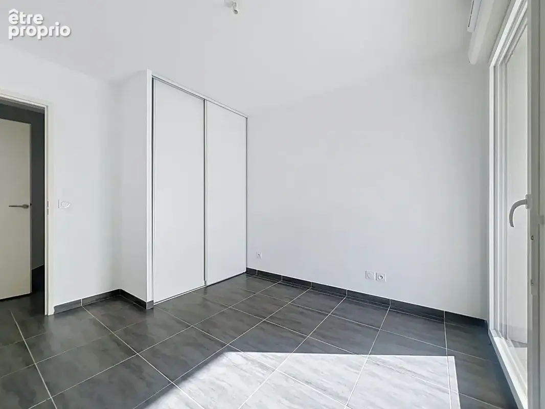 T3 avec terrasse de 20 m² - dpe a - photo 9