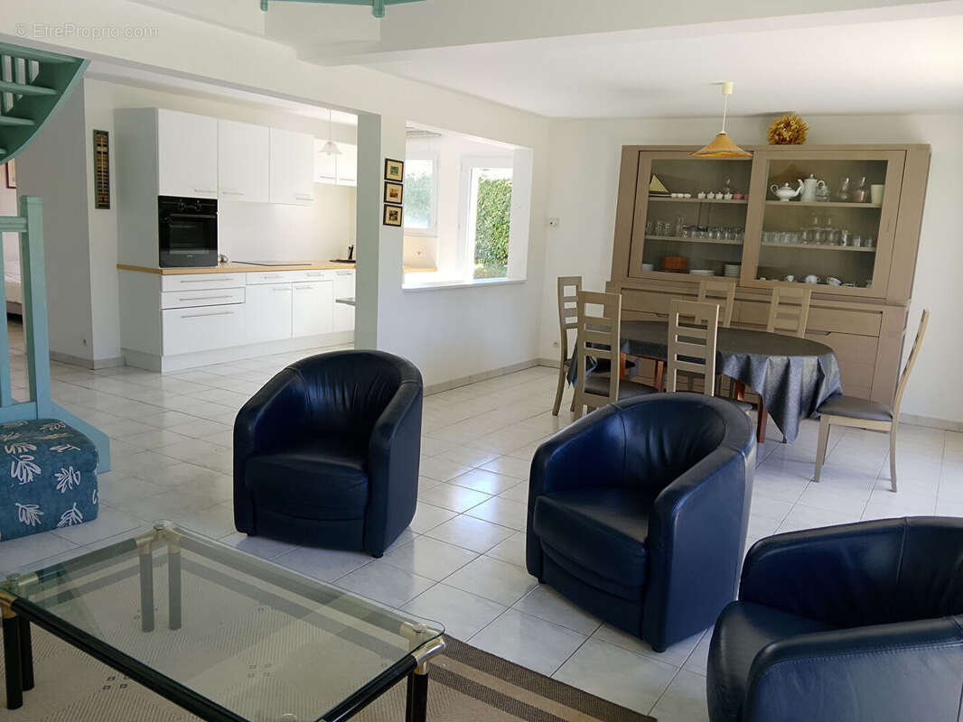 LA PLAINE SUR MER , Maison proche mer sur terrain constructible - photo 11