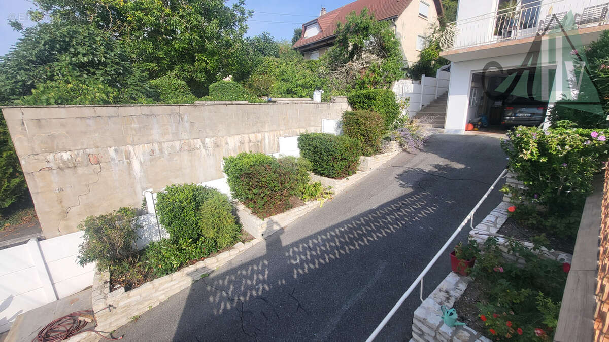 Maison à MONTEREAU-FAULT-YONNE