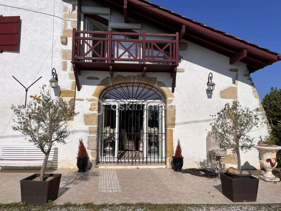 Maison à SAINTE-MARIE-DE-GOSSE