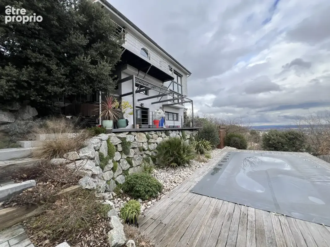 Saint-Péray - Maison lumineuse avec vue dégagée - piscine - photo 25