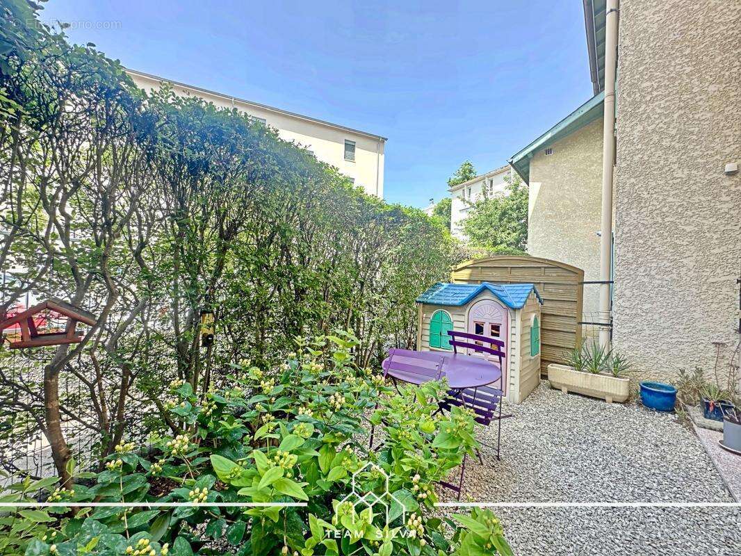 Appartement à LYON-8E