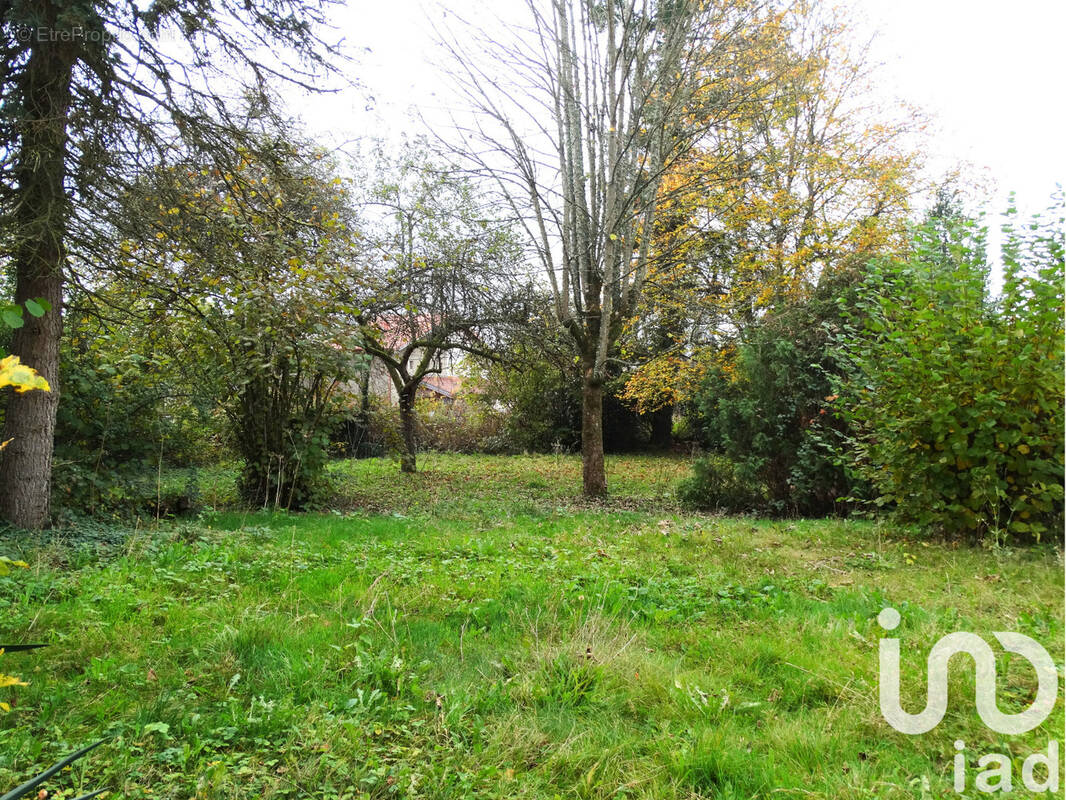 Photo 1 - Maison à ETIVAL-CLAIREFONTAINE