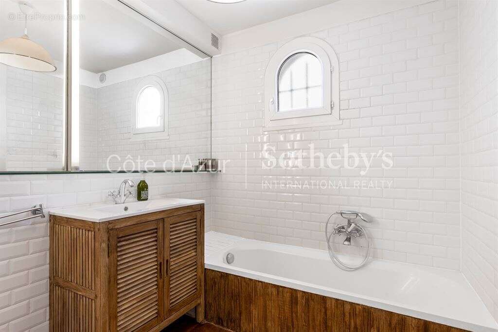 Nice Gairaut, maison de 6 pièces avec jardin, piscine, vue mer et domaine privé - photo 15