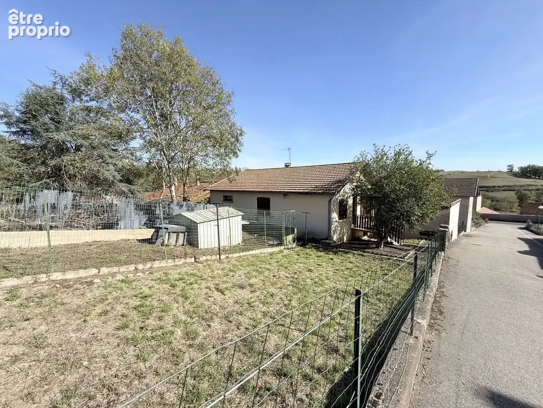 Maison sur deux niveaux avec terrain et garage - photo 3