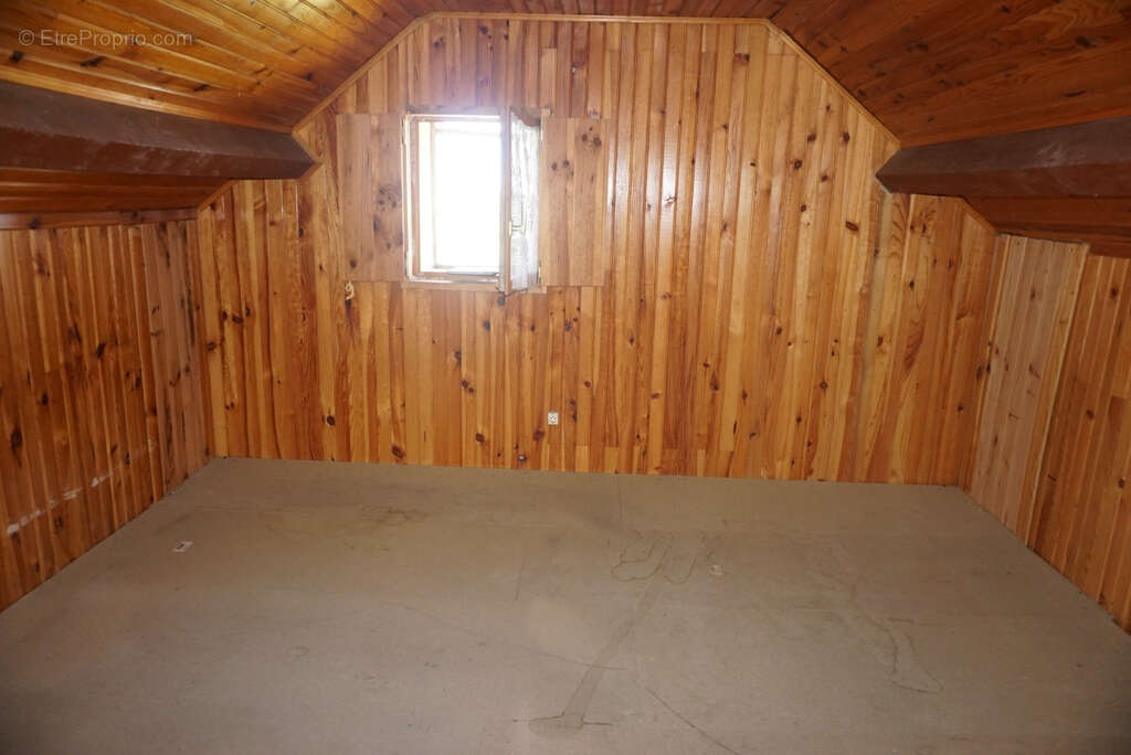 Maison à NEUILLY-EN-DONJON