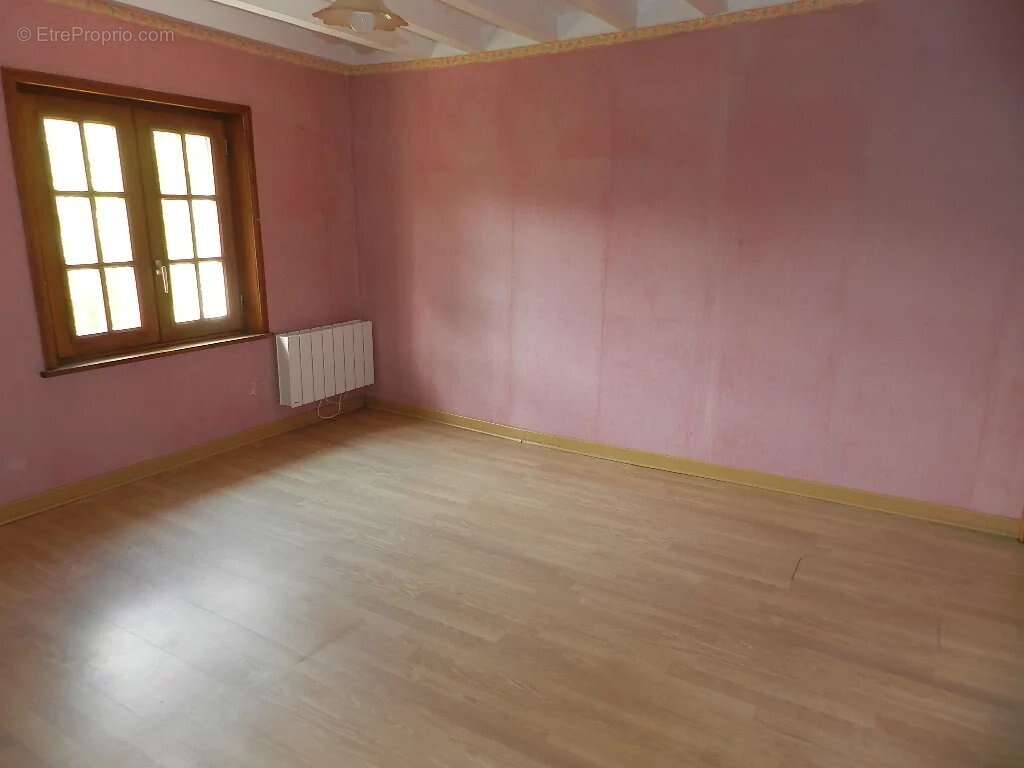 Maison à SAINT-PIERRE-SUR-DIVES