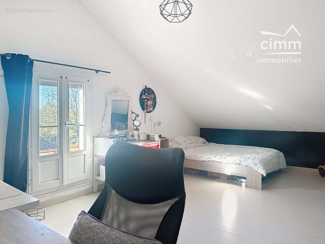 Maison 104 m² à Chalette-Sur-Loing  - photo 9