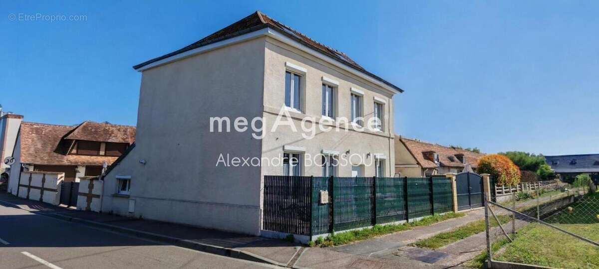 Maison à SAINT-PIERRE-LES-ELBEUF