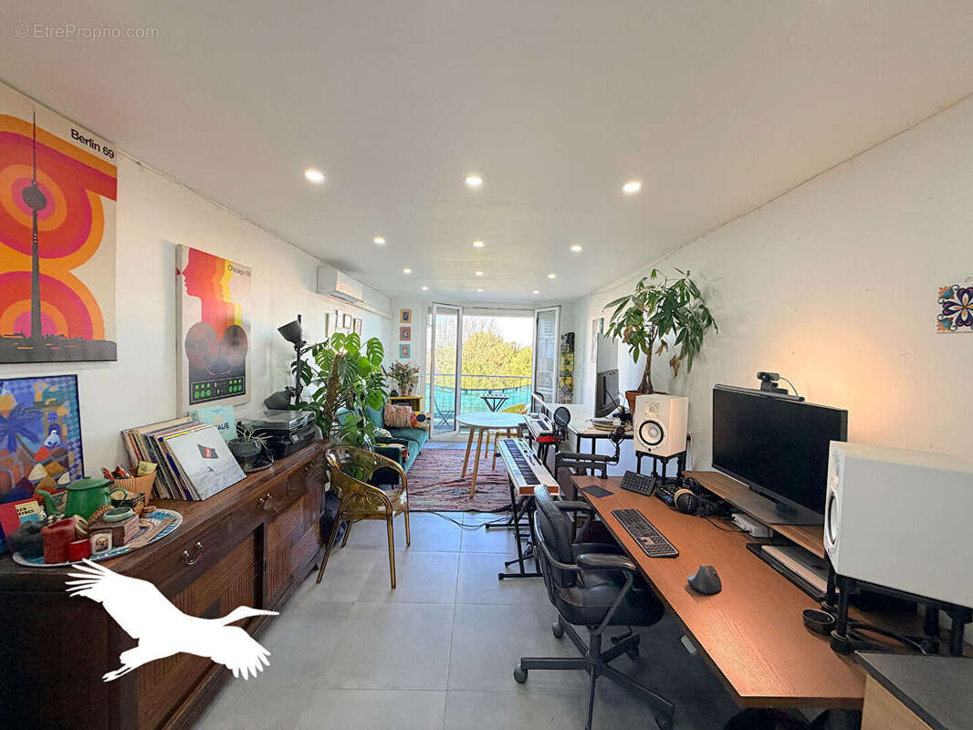 Appartement à MARSEILLE-4E