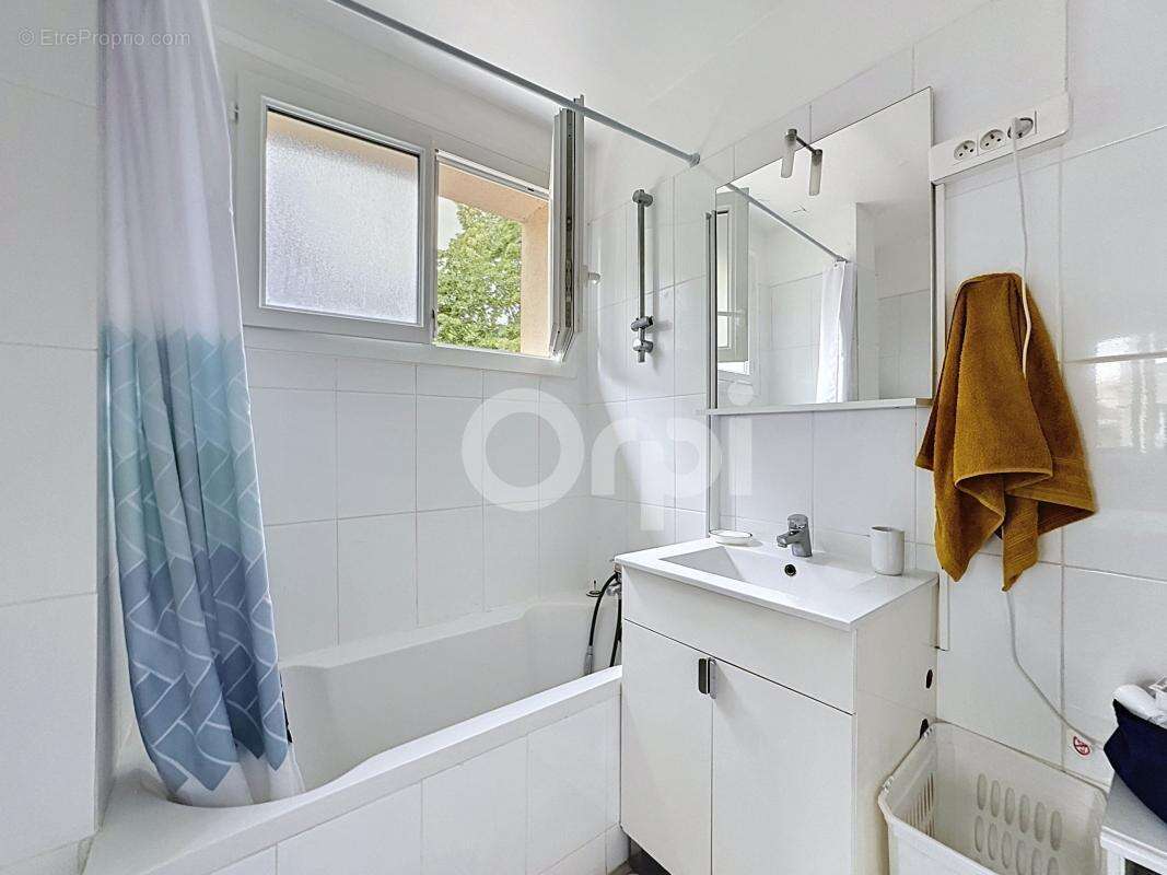 Appartement à LE PERREUX-SUR-MARNE