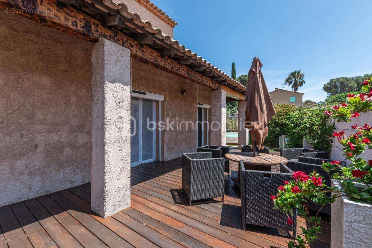 Maison à SIX-FOURS-LES-PLAGES