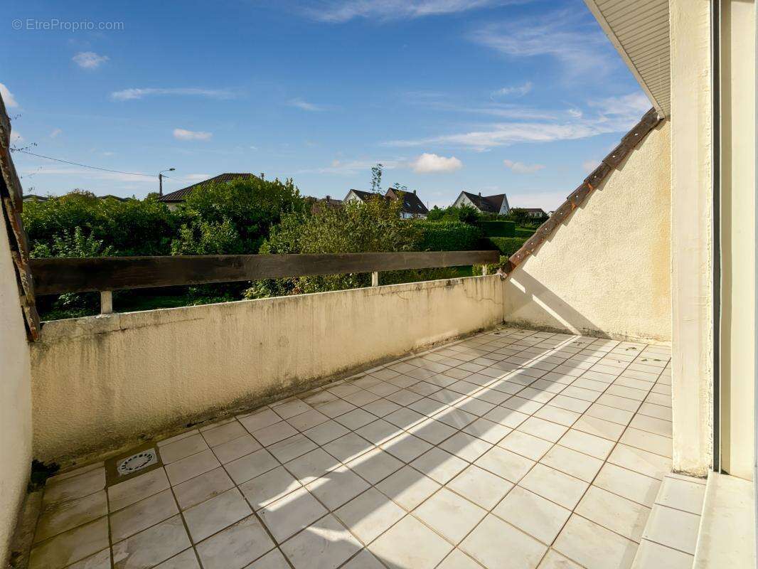 Maison à SAINT-ETIENNE-AU-MONT