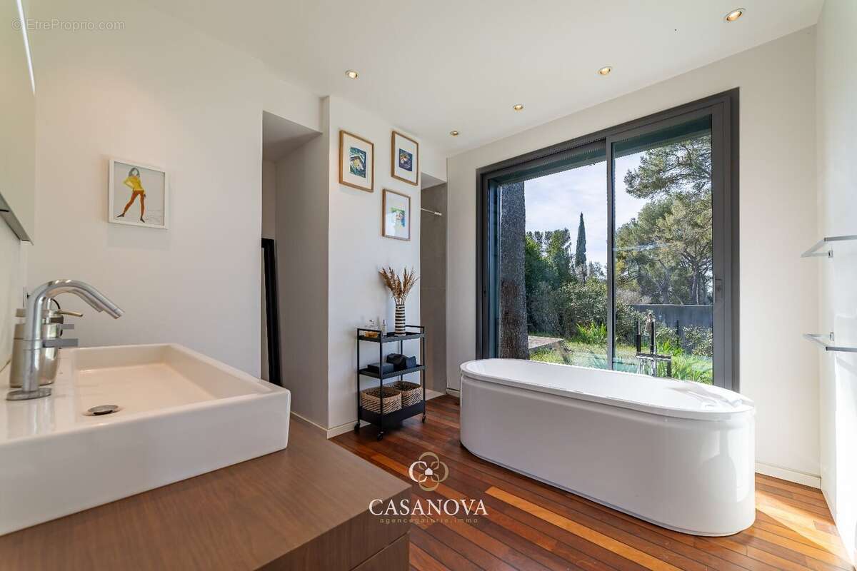 Maison à CASTELNAU-LE-LEZ