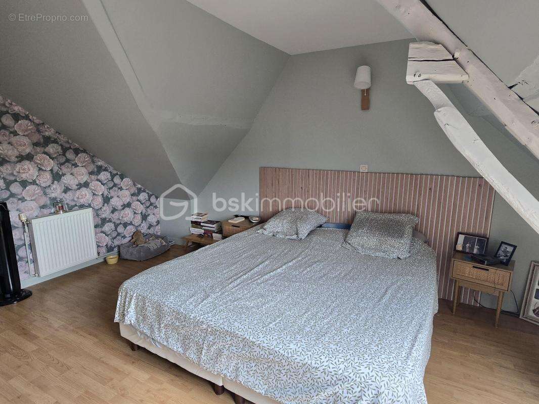 Maison familiale de 138m² - 4 chambres, jardin et garage - Tillé (60000) - photo 15