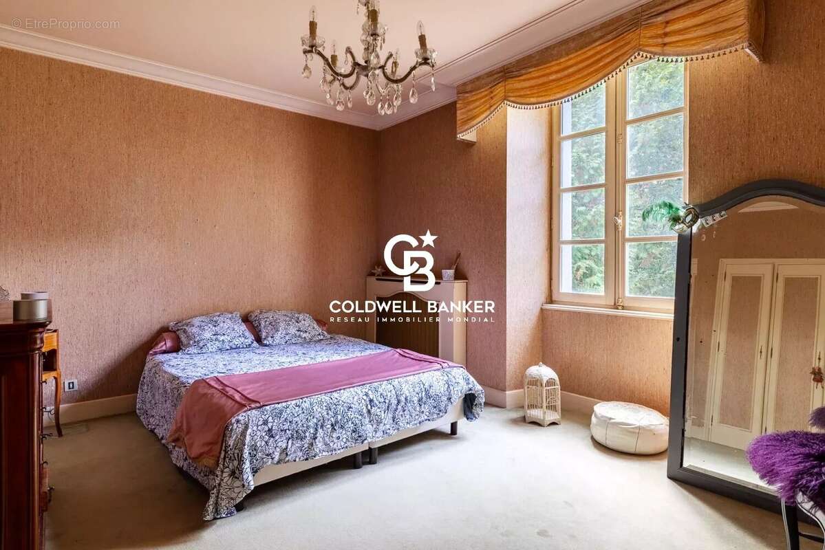 Maison à SAINTE-LUCE-SUR-LOIRE