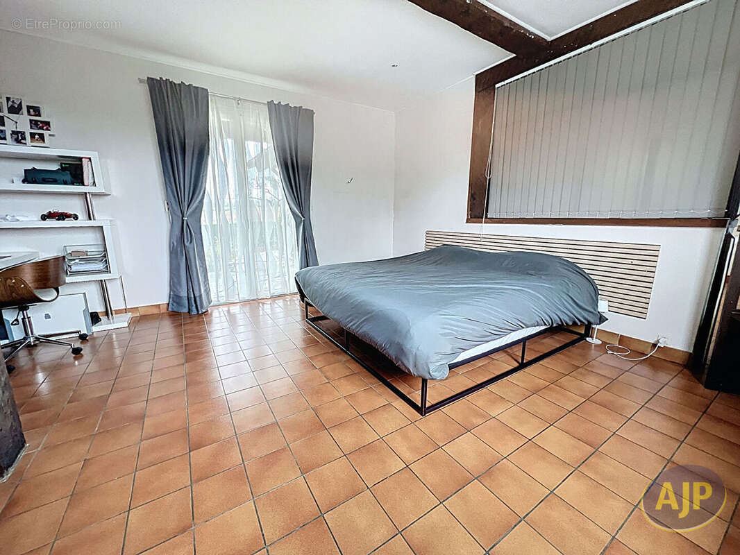 Maison à SAINT-CHRISTOPHE-DU-BOIS