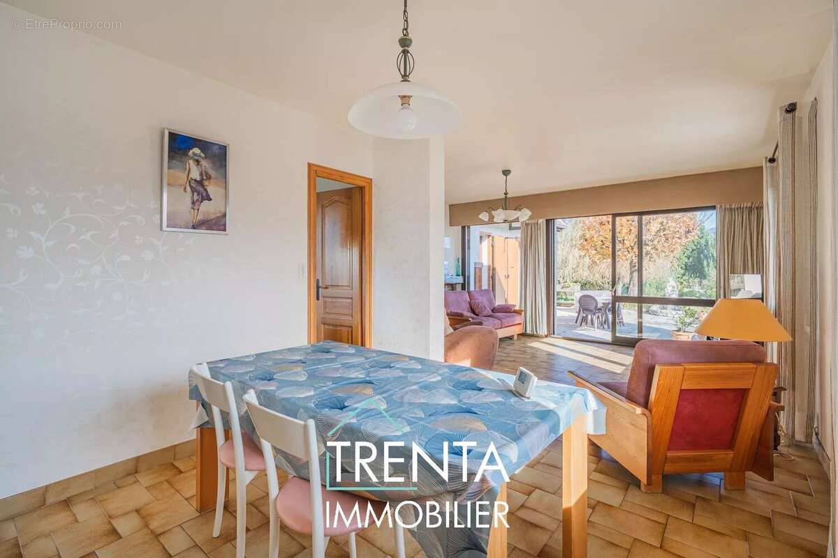 Maison à SAINT-JEAN-DE-MOIRANS