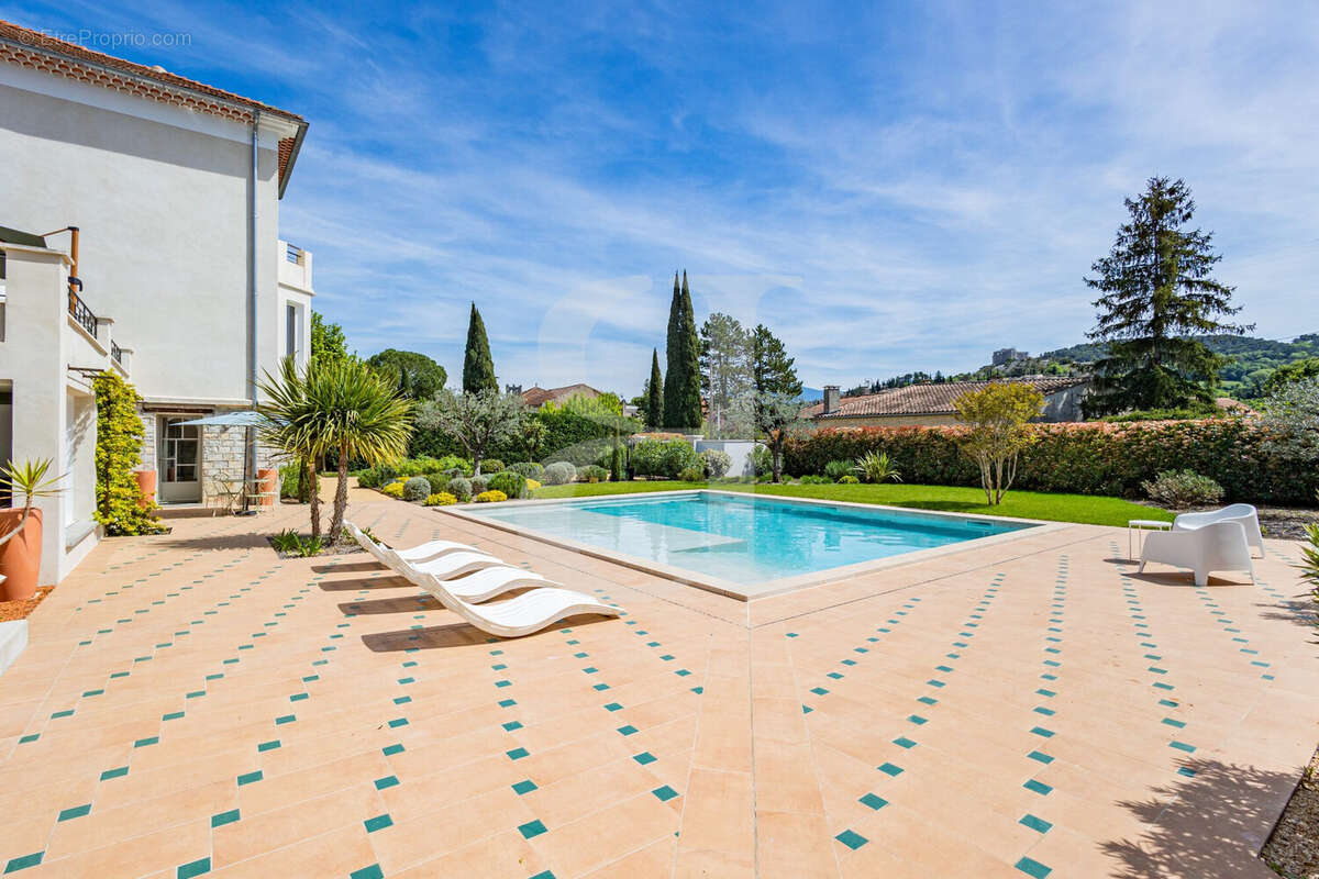 Maison à VAISON-LA-ROMAINE