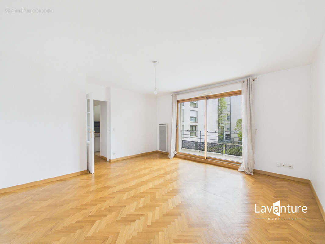 Appartement à SAINT-CYR-L'ECOLE