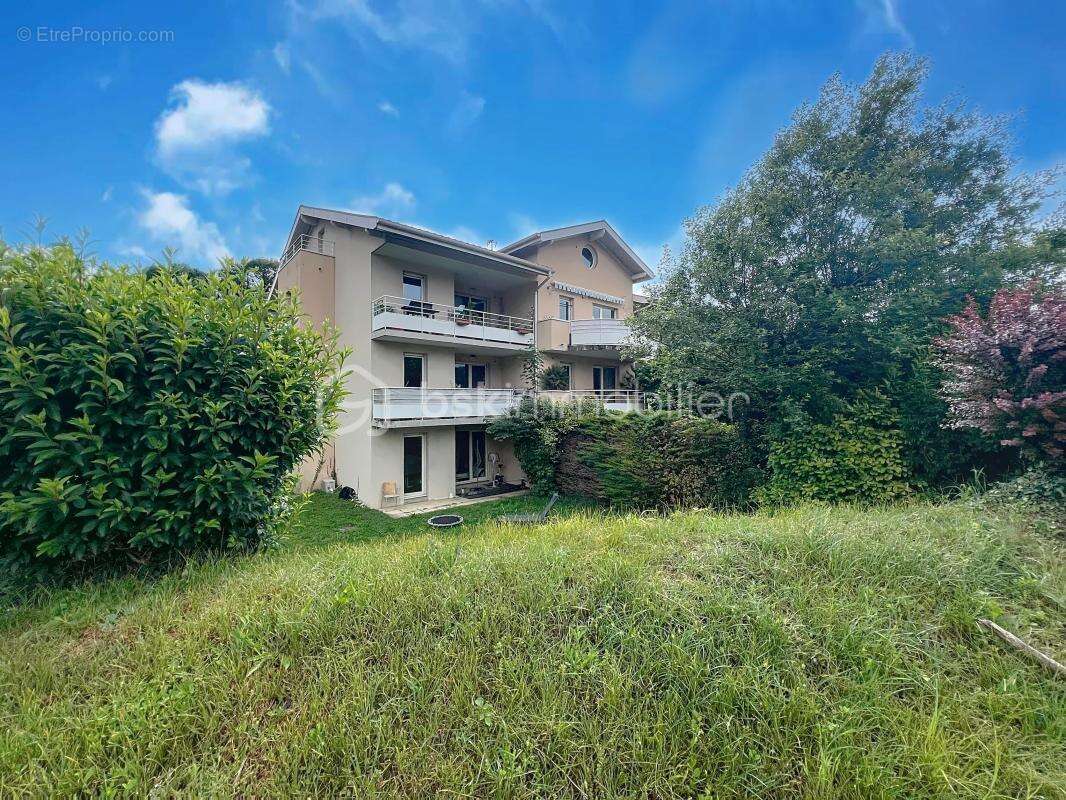 Appartement à VARCES-ALLIERES-ET-RISSET