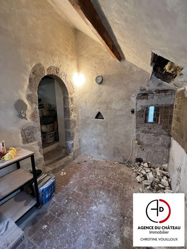 Maison 114 m² à Guilly  - photo 8