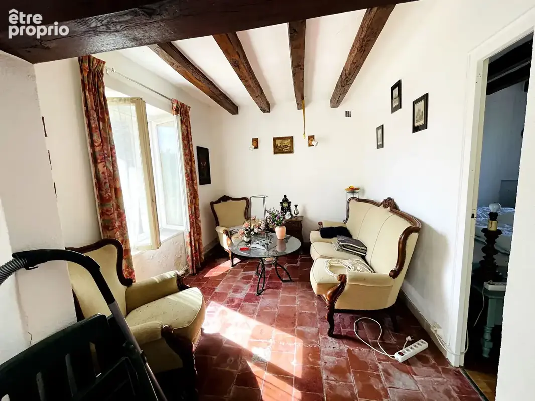 CUSSAY  - Le charme de la pierre, une vie de plain-pied et de belles dépendances - photo 7