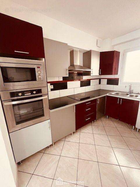 Maison à SAINT-LAURENT-DE-LA-SALANQUE